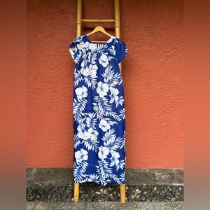 Vintage Hilo Hattie Blue and White Mumu